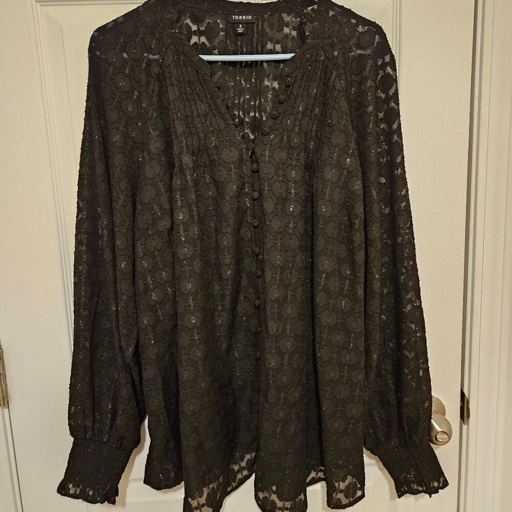 Torrid Geo Clip Chiffon Long Sleeve Blouse Size 3 Semi Sheer Black
